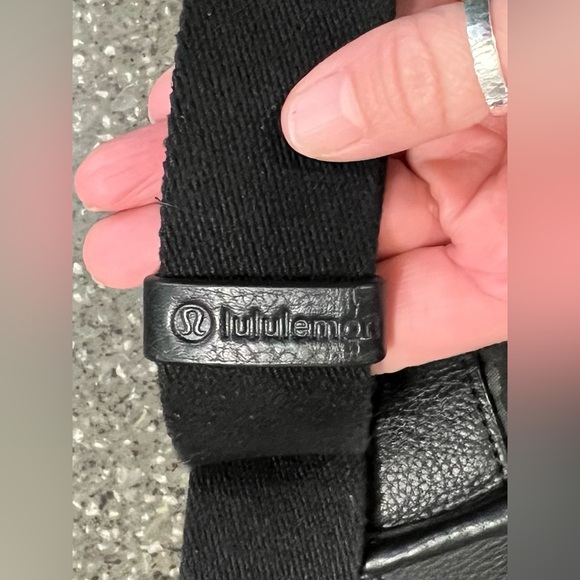 Lululemon Now And Always Tote Mini 8L Leather Camo Gym Travel Crossbody Bag - Picture 13 of 16